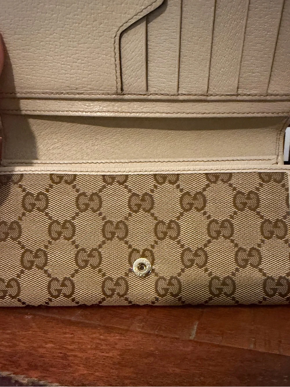 100% Authentic Gucci Beige Brown GG Supreme Wallet - Picture 13 of 13